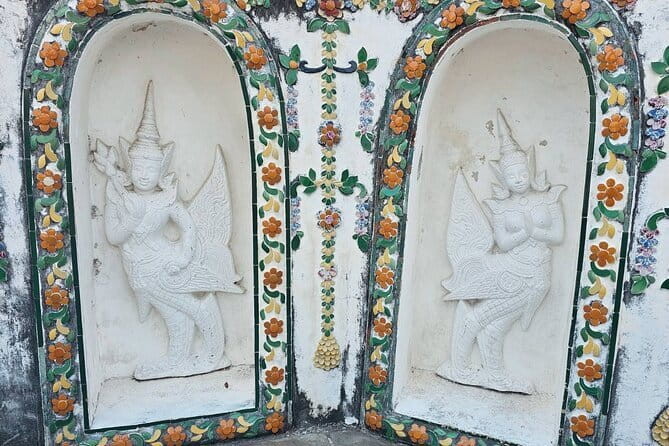 Bangkok History Temples Markets and Food Tasting - Tha Chang Pier, local snacks, and a market lesson