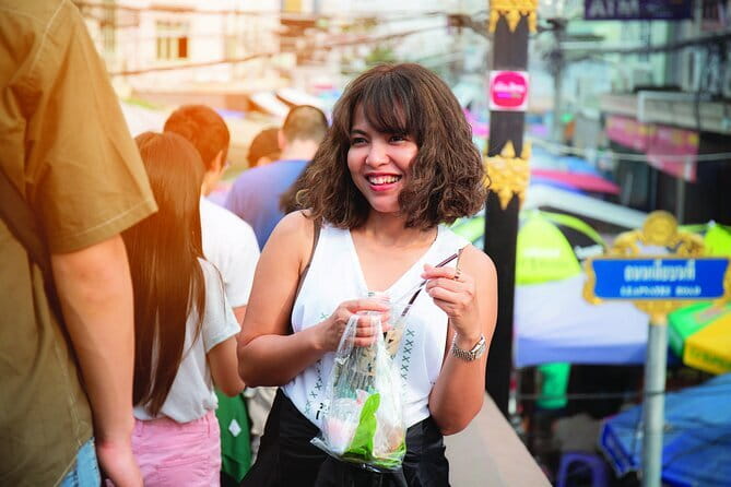 Bangkok History Temples Markets and Food Tasting - What the $51.82 price really covers