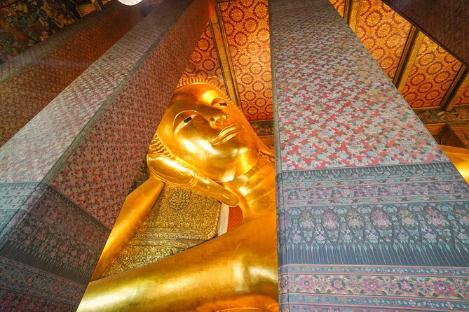 Bangkok Wat Pho and Flower Market Historical Walking Tour - Why this half-day Bangkok tour works