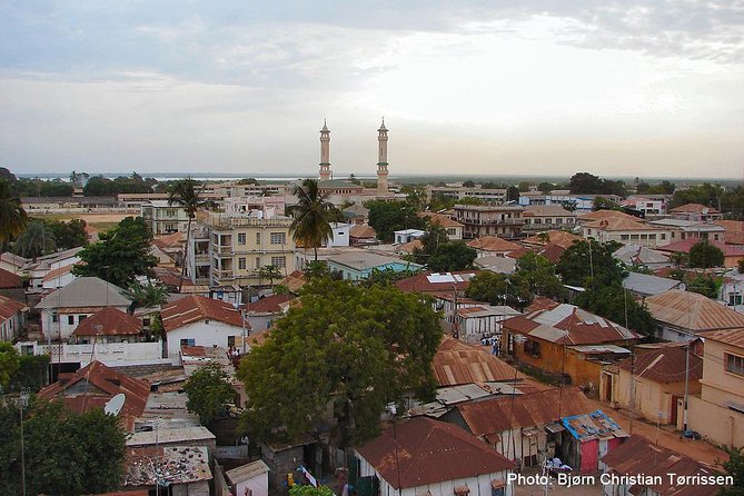 Banjul City Tour - Culture and history - Arch 22: a striking monument with a complicated story