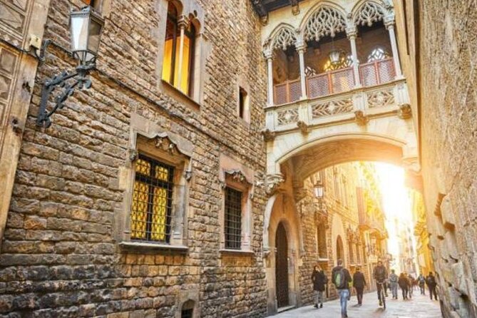 Barcelona 1.5h Private Old Town, Gothic & Ramblas Walking Tour - Barcelona Cathedral and Plaça Sant Felip Neri