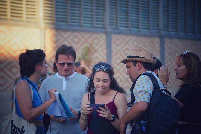 Barcelona 1.5h Private Old Town, Gothic & Ramblas Walking Tour - Plaça Reial and the route’s quick rhythm