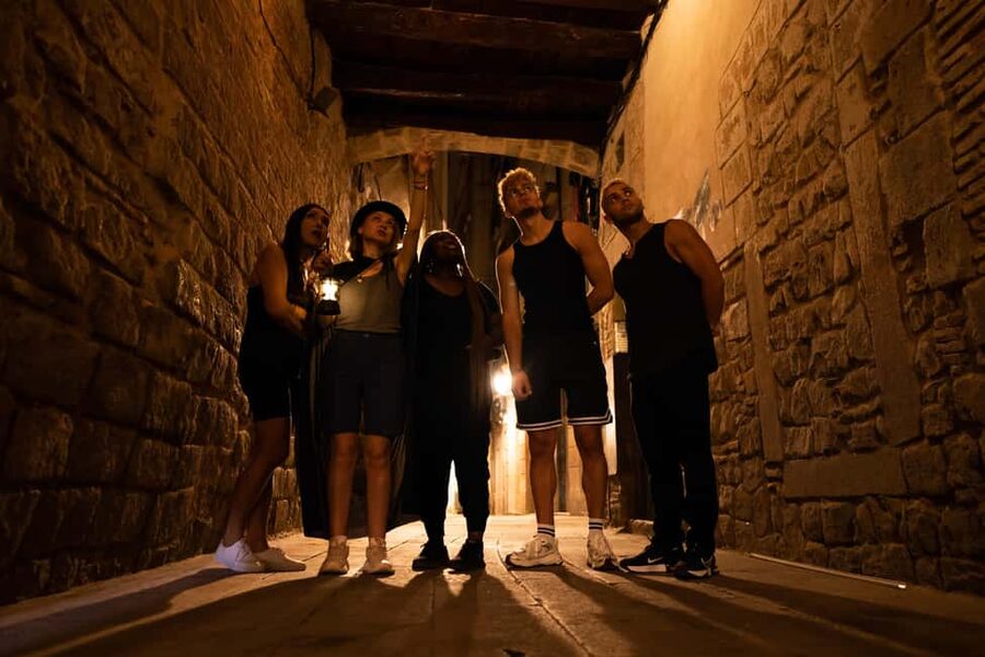 Barcelona: Gothic Quarter Tour Dark History & Ghosts Tour - El Raval and La Rambla: a rougher opening