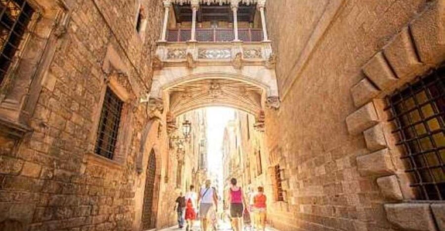 Barcelona Historic Guided Tour - Architectural details that are easy to miss
