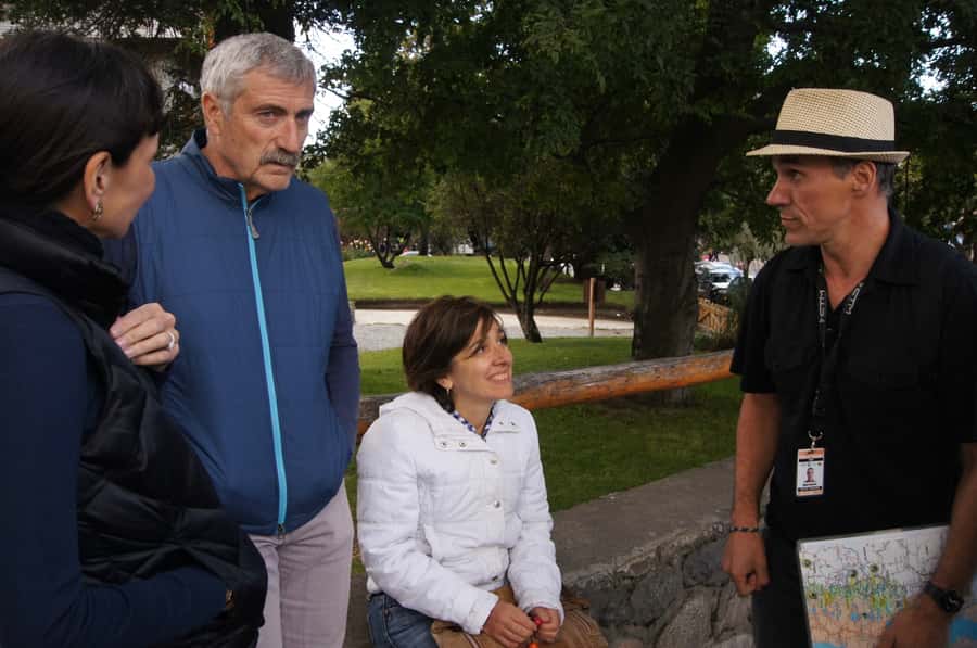 Bariloche: German Immigration and History Walking Tour - Diego’s guiding style and the bilingual format