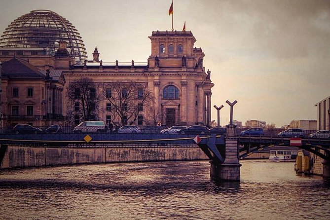 Berlin Beers & Battlefields Tour: War History and German Beer - The small-group advantage