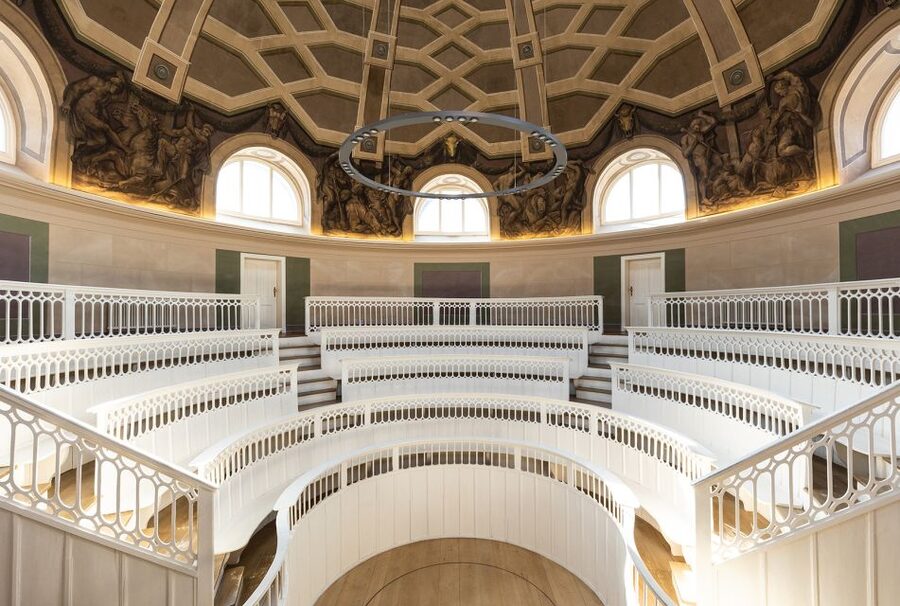 Berlin: Berlin Charité Guided History Tour - From Plague House to University Hospital