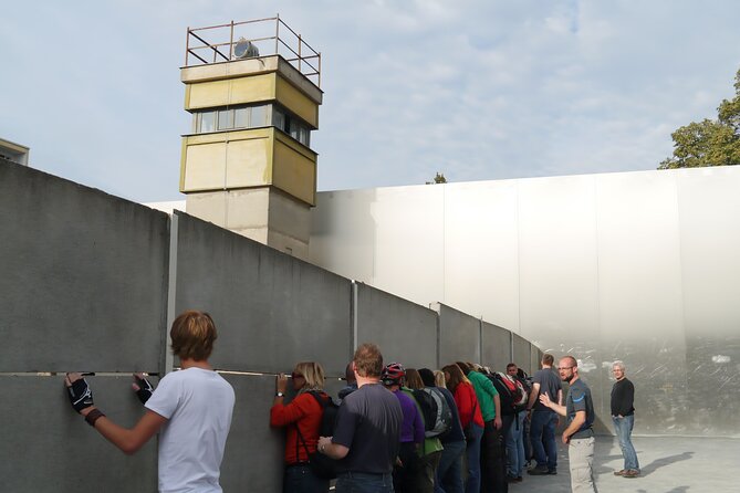 Berlin: Guided Bike tour of the Berlin Wall and Third Reich - Mauerpark and the city’s change of mood