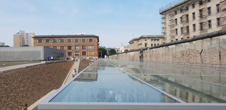 Berlin Historical Highlights Walking Tour - Unter den Linden and Bebelplatz