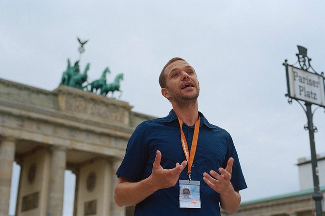 Berlin History Walking Tour with a French-Speaking Guide - Hitler’s Bunker: explaining an absent place