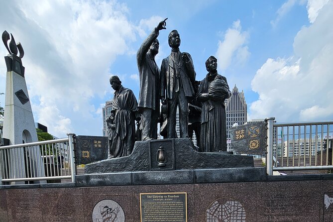 Best Downtown Detroit Historical Walking Tour - Forty-five minutes at Hart Plaza