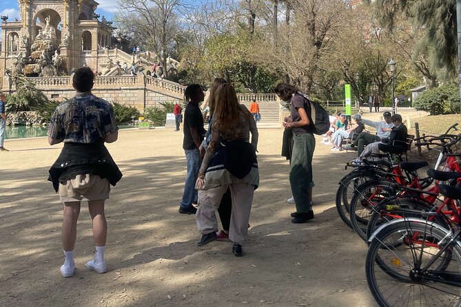 Bike Tour in Barcelona: History, Architecture and Culture - Arc de Triomf and Barcelona’s public spectacle