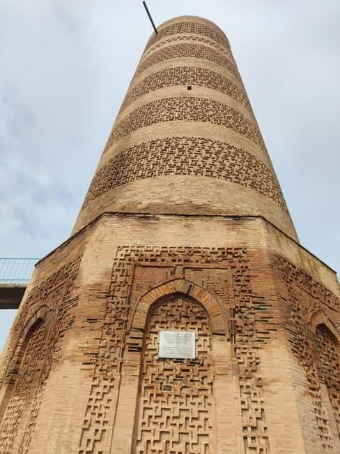 Bishkek: Ancient Burana Tower and Konorchek Canyons Day Trip - Kattama lunch adds real value