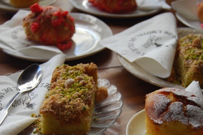 Bordeaux' Best Boulangeries & History Tour - The Grosse Cloche and the old city