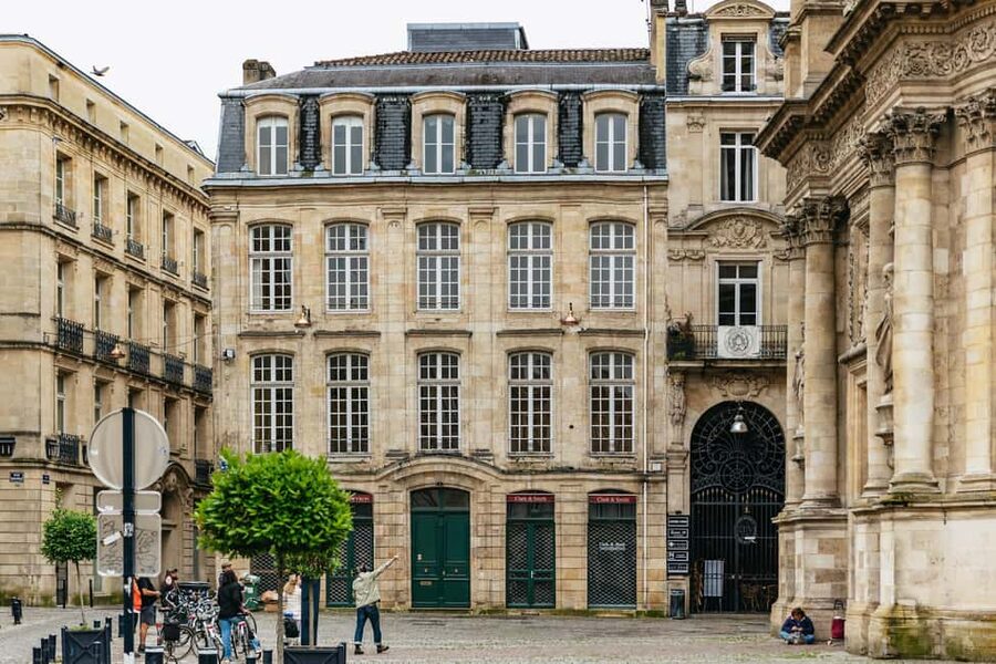Bordeaux: Historic Center & Chartrons District Bike Tour - Why this Bordeaux bike tour deserves a place in your plans