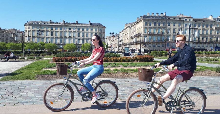 Bordeaux: Top Landmarks & Historic Bike Tour - Saint-Pierre, Place du Parlement, and the Water Mirror