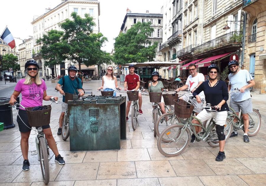 Bordeaux: Top Landmarks & Historic Bike Tour - Why this Bordeaux bike tour works so well