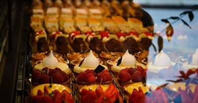 Bordeaux: Walking Tour of the City’s Best Bakeries