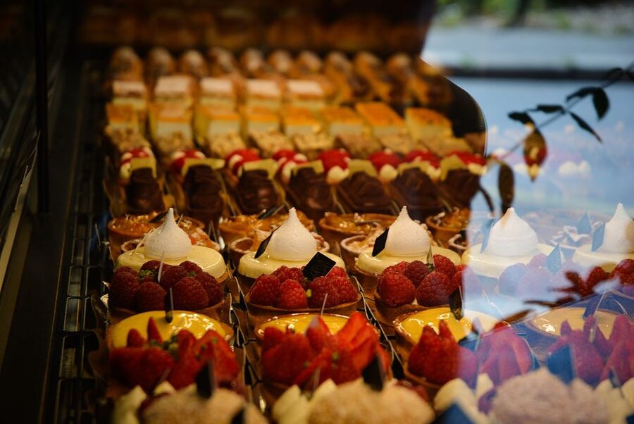 Bordeaux: Walking Tour of the City's Best Bakeries - How much walking should you expect?