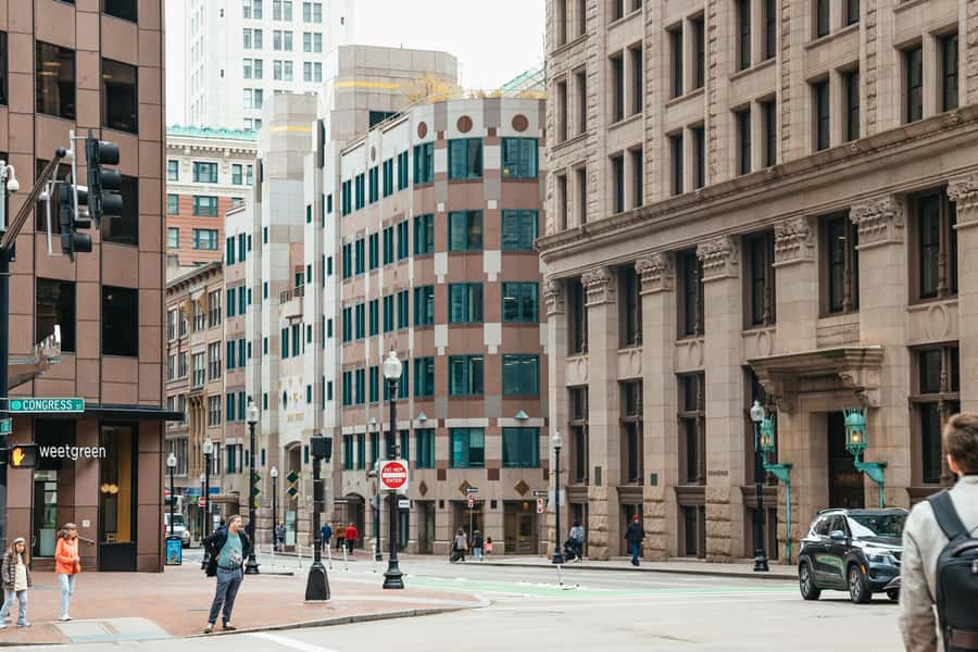 Boston: 2-Hour Historic Walking Tour - Beacon Hill’s gaslights and grand homes