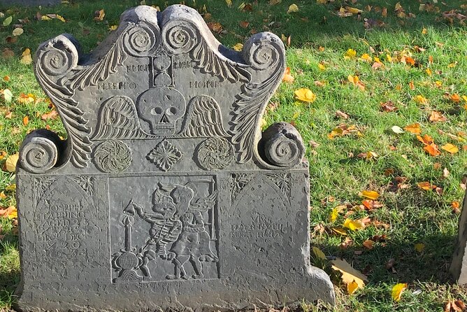 Boston: Freedom Trail History Tour and Brewery Taste - Granary Burying Ground, the tour’s most atmospheric stop