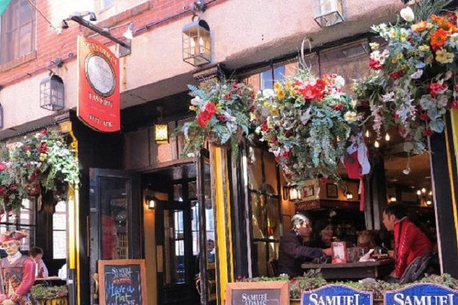 Boston Historic Taverns Tour with Tastings and Ferry - The Warren Tavern: a drink with revolutionary associations