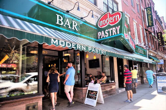 Boston Pizza Lovers Food and History Walking Food Tour - Why pizza is a smart way to see the North End