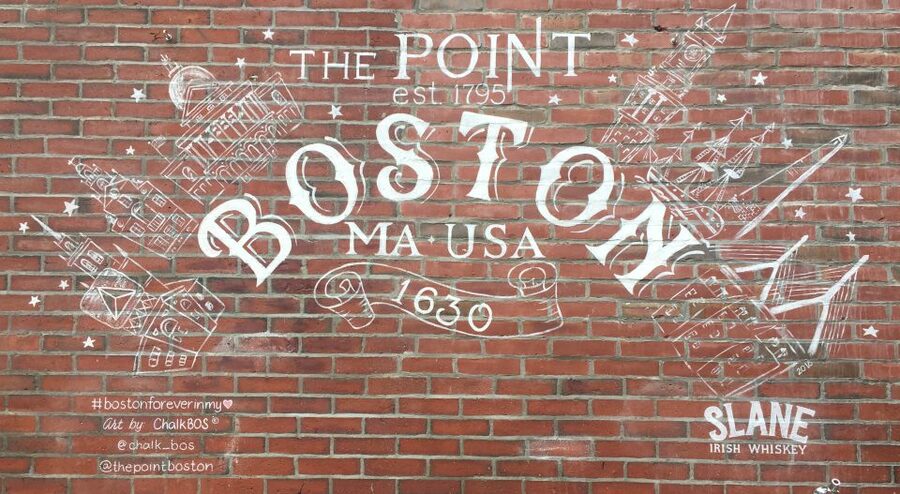 Boston: Seafood Tasting & Historical Walking Tour - Quincy Market and Faneuil Hall