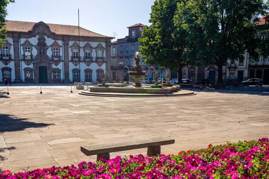 Braga: Private & Flexible Walking Tour in Historic Center - Timing, pace, and how to plan the day