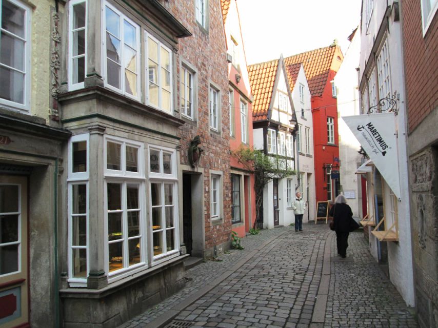 Bremen: Walking Tour of Historic Schnoor District - Why Schnoor feels unlike the rest of Bremen