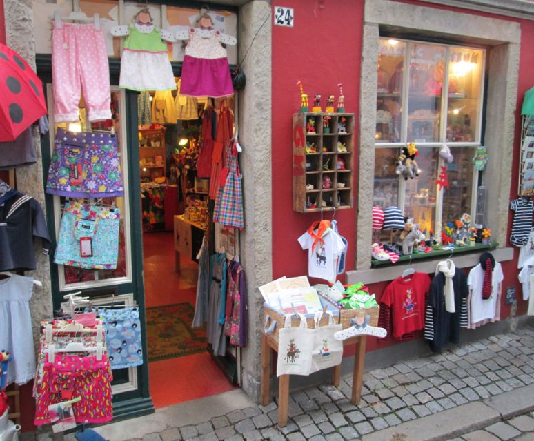 Bremen: Walking Tour of Historic Schnoor District - Goldsmiths, handicrafts, and the modern Schnoor