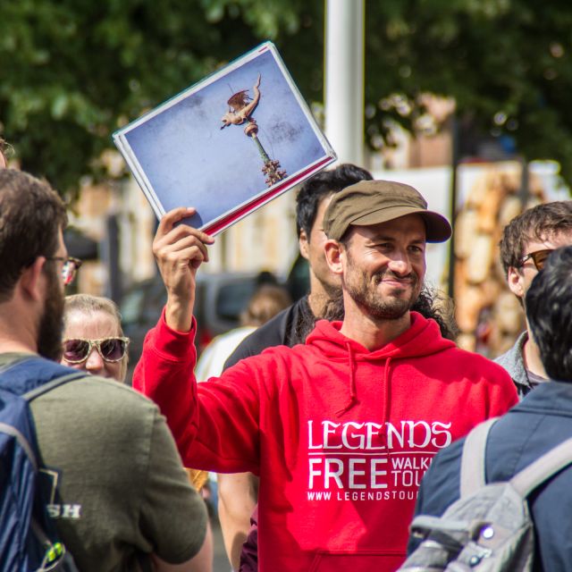 Bruges: Private Historical Highlights Walking Tour - Key points at a glance