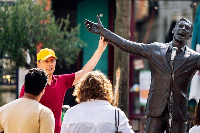 Brussels: Historical Walking Tour with Chocolate & Waffle Tasting - Place de la Vieille aux Bles and Belgian character