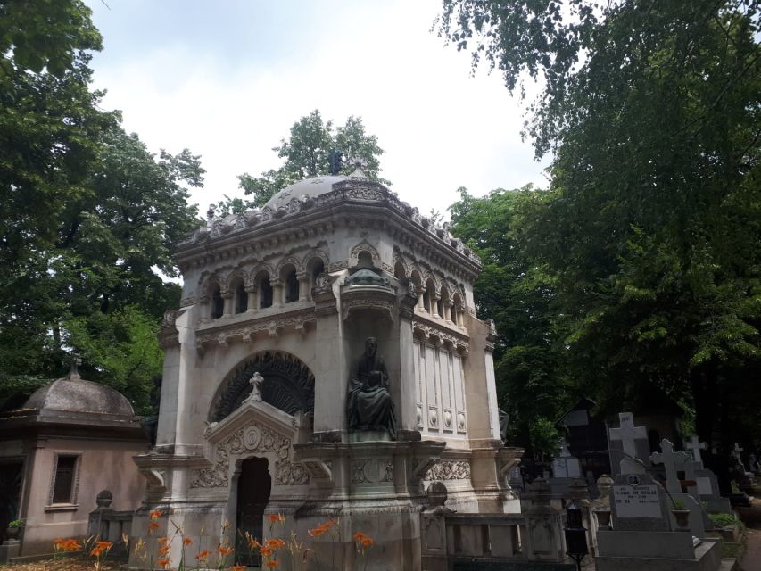 Bucharest: 3-Hour Dark History Tour with a Local - Who should book this Bucharest tour?