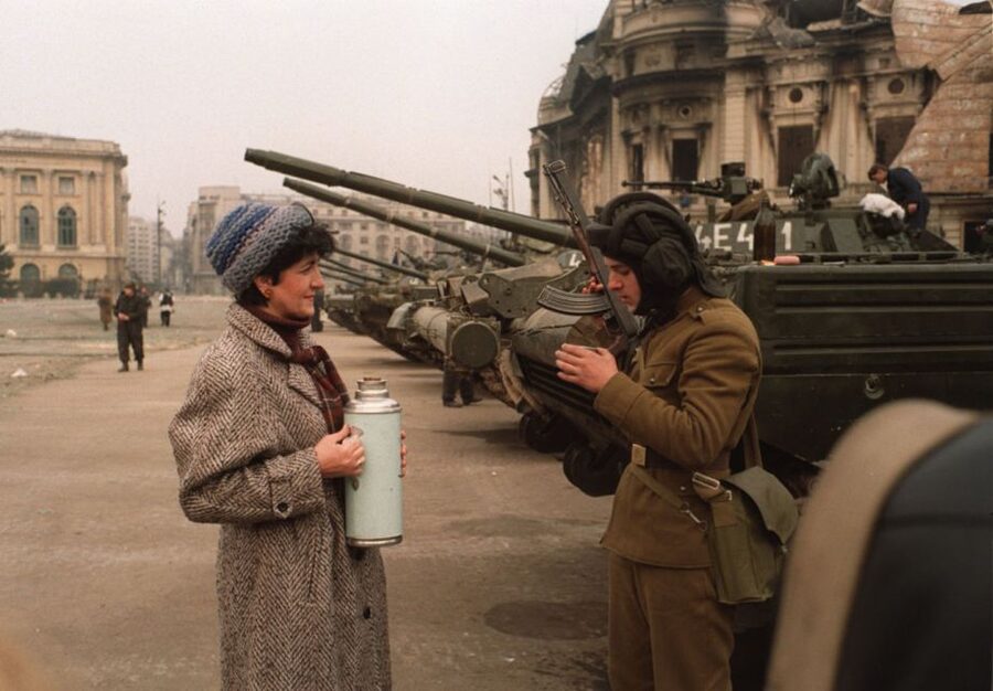 Bucharest: Communism and History Guided City Walking Tour - Daily life outside the old Alimentara