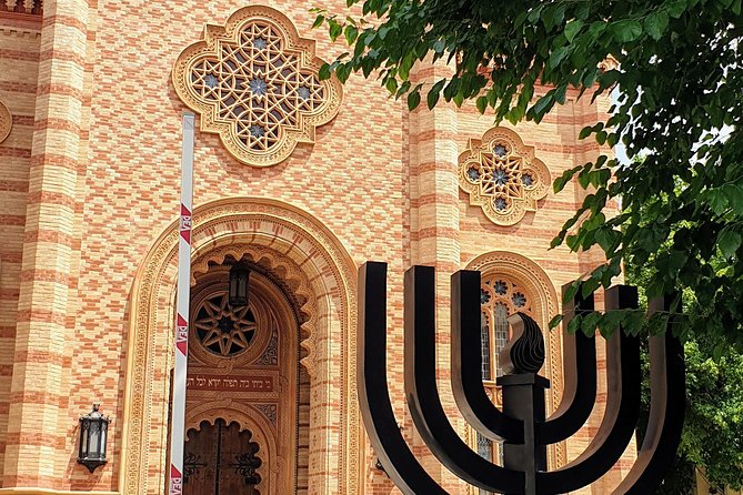 Bucharest Jewish Heritage | Holocaust Memorial | Private Car Tour - Five minutes at the State Jewish Theatre