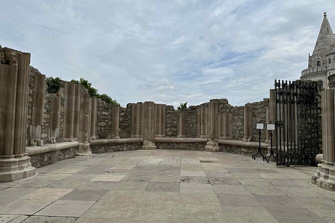 Buda Castle Tour: History and Architecture - Fortuna Street, Hungary’s first printed book, and a medieval inn