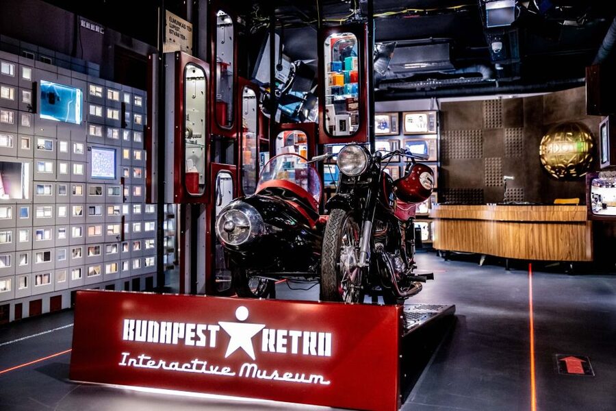 Budapest: Communist History Tour with House of Terror Option - Starting at Parliament and the monuments of repression