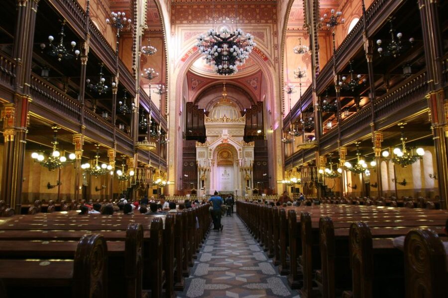Budapest: Jewish Heritage Guided Tour with Synagogue Ticket - Why Budapest’s Jewish Quarter deserves a guided walk