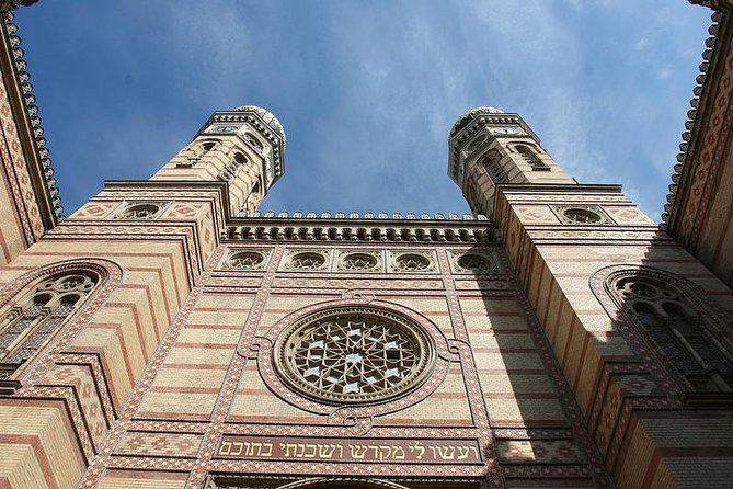 Budapest Jewish Heritage Memorial Walking Tour & Synagogue Entry - Key points at a glance