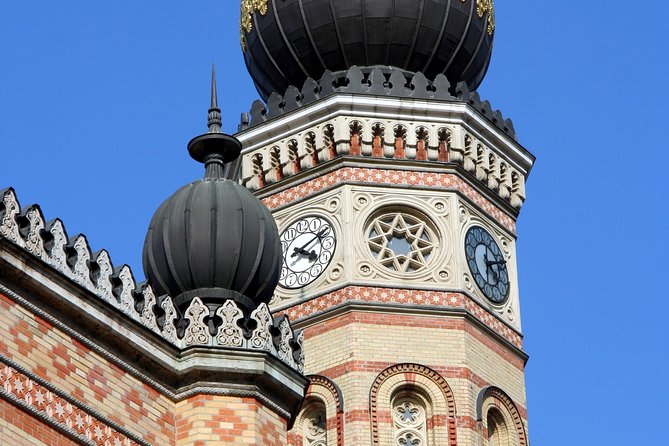 Budapest Jewish Heritage Memorial Walking Tour & Synagogue Entry - The Grand Tour adds more depth
