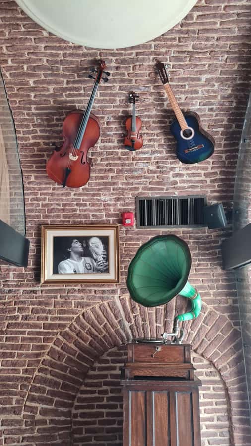 Buenos Aires: San Telmo, History, Bars, and Tango! - Five details that shape the experience