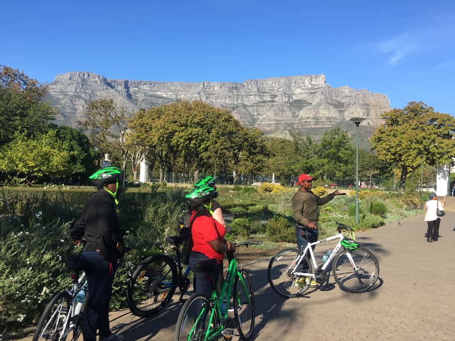 Cape Town Guided City Cycling Heritage Tour - Private Tour - Returning through the Atlantic Seaboard to the Waterfront