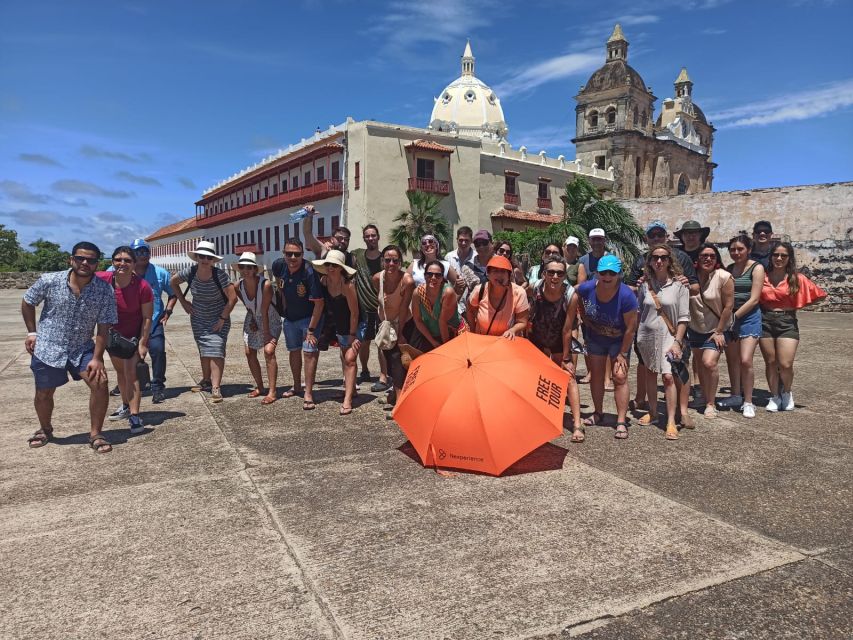 Cartagena: Historic Center and Getsemaní Shared Walking Tour - Getsemaní brings music and street life