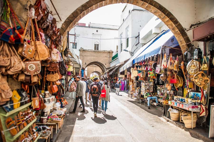 Casablanca Cultural Tour: Medina, Views & Local Delights - Mohammed V Square and the French-Moroccan city