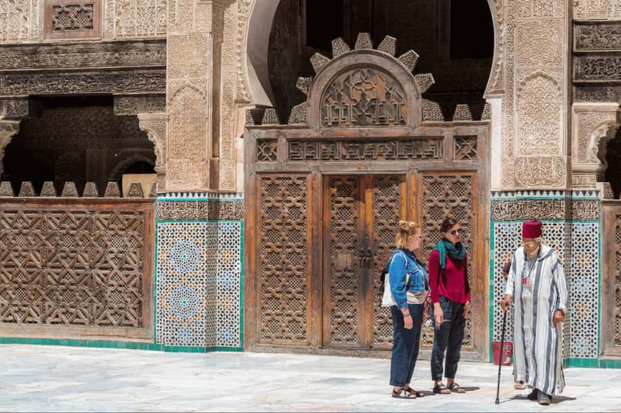 Casablanca to Fez: Scenic & Historical Day Trip with Lunch - Entering Fez through the Kairaouine area