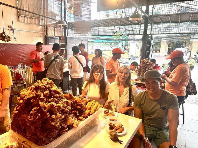 Cebu City: Historical Street and Food Tour - Reading Cebu’s story at the Heritage of Cebu Monument