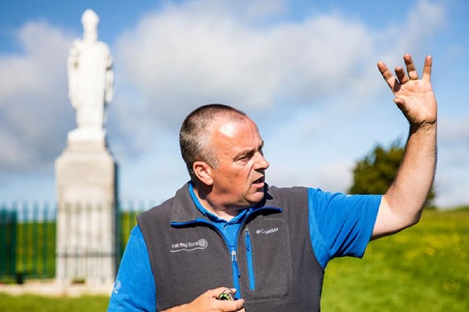 Celtic Boyne Valley & Ancient Sites Day Tour From Dublin - Meeting Molly Malone at 8:00 a.m.