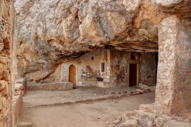 Chania: Hiking through History and Hidden Gems at Katholiko Bay - From Chania’s Old Town to the Cretan mountains