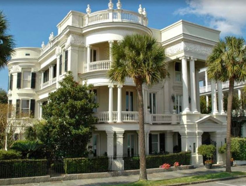 Charleston: Boone Hall & Historic City Tour Combo - Riding to Boone Hall with local commentary